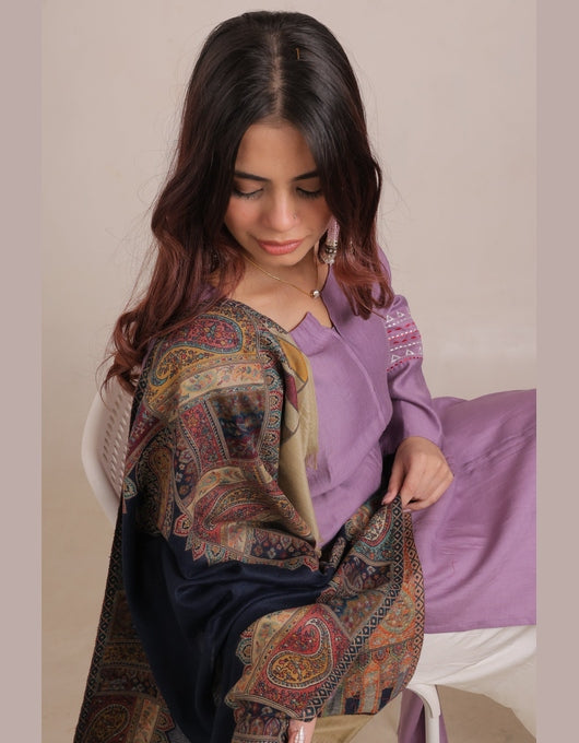 Jacquard woolen stole
