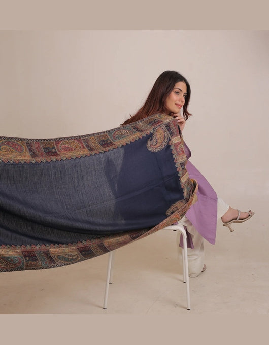 Jacquard woolen stole