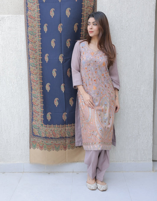 Jacquard woolen stole